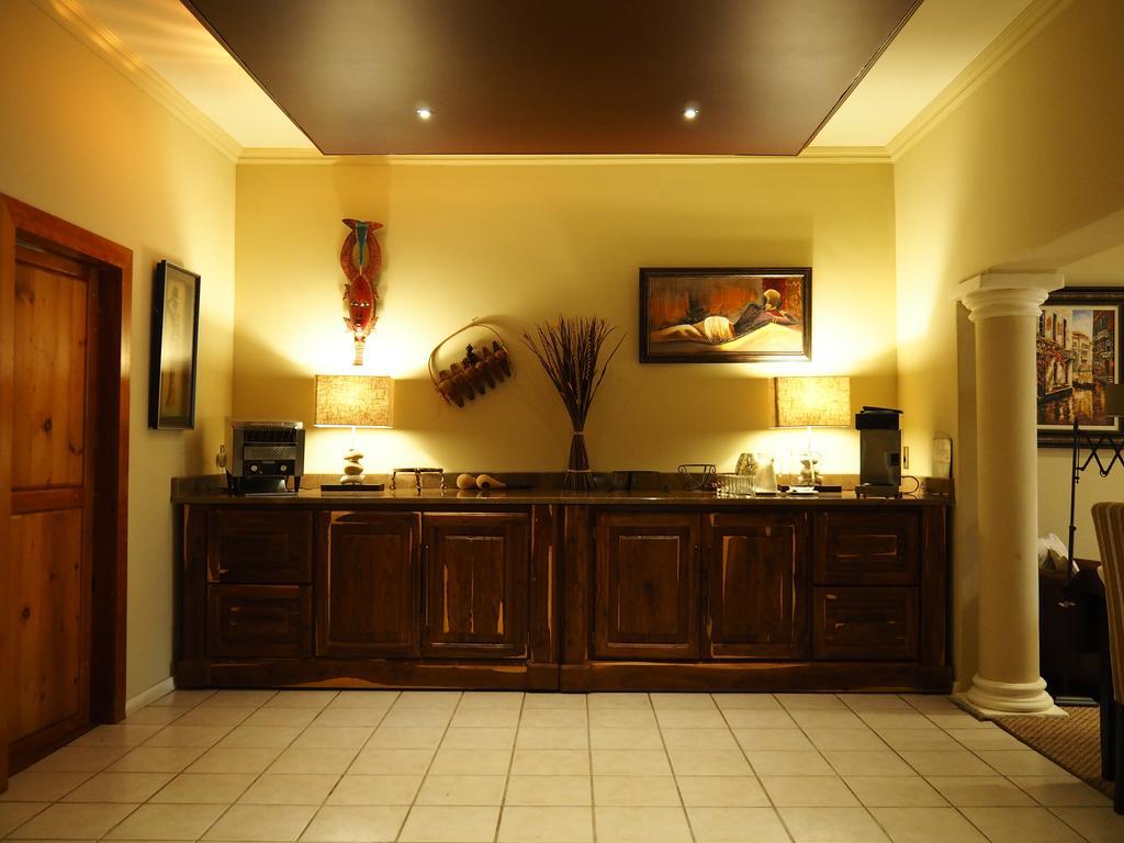 Kwalala Lodge ポンゴーラ エクステリア 写真