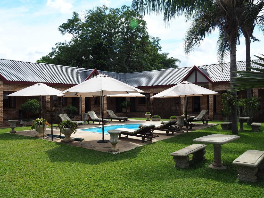 Kwalala Lodge ポンゴーラ エクステリア 写真